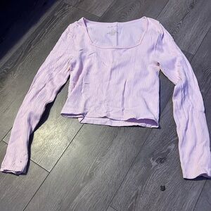 long sleeve kinda cropped light pink shirt